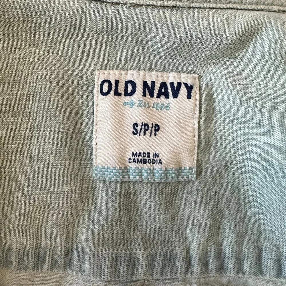 OLD NAVY Classic Chambray Light Denim Button Down Long Sleeve - size small - Picture 5 of 6